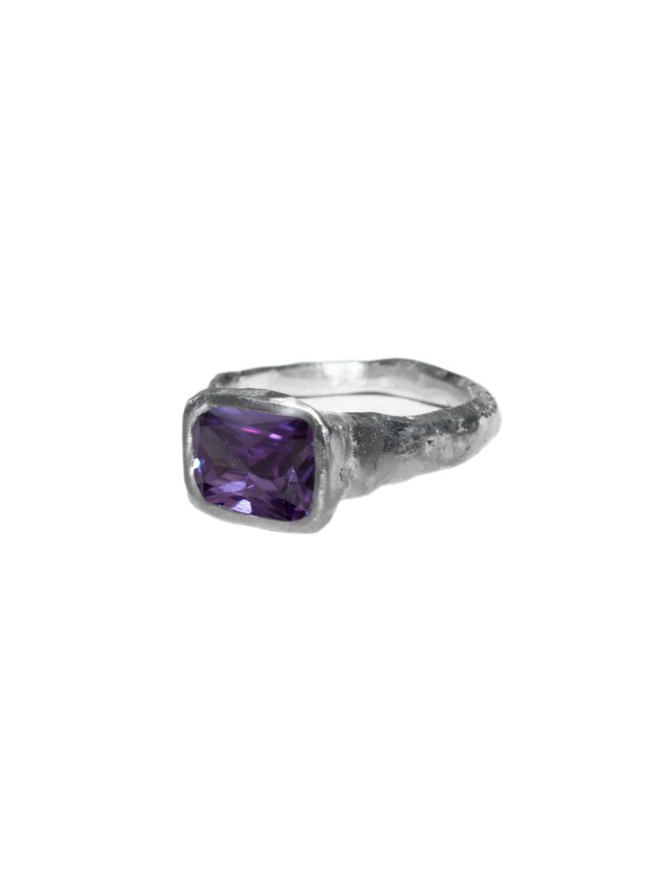 Кольцо Texture ring with cubic zirconia Purple