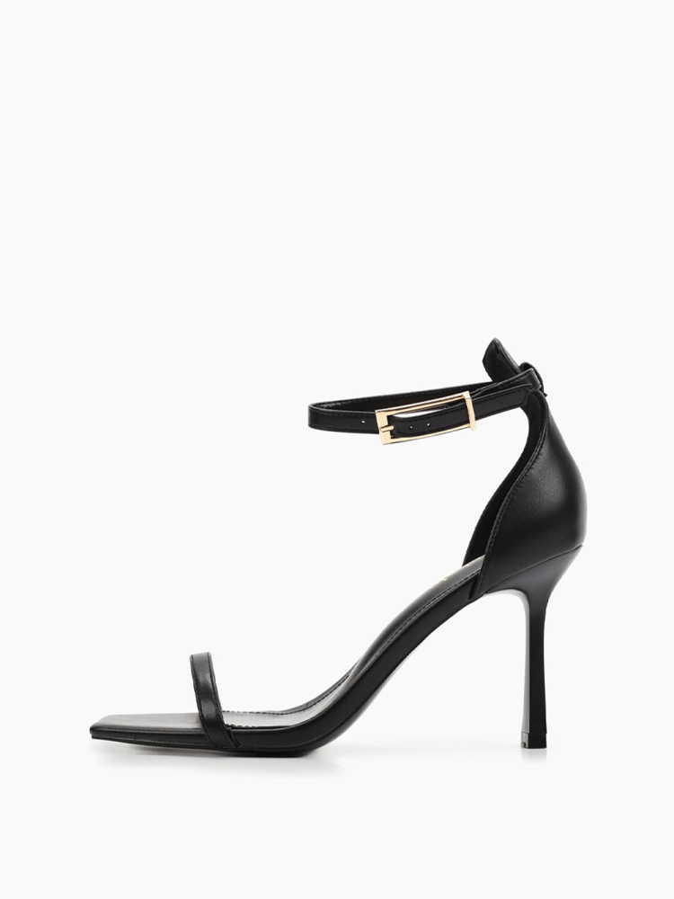 Босоножки с квадратным мысом