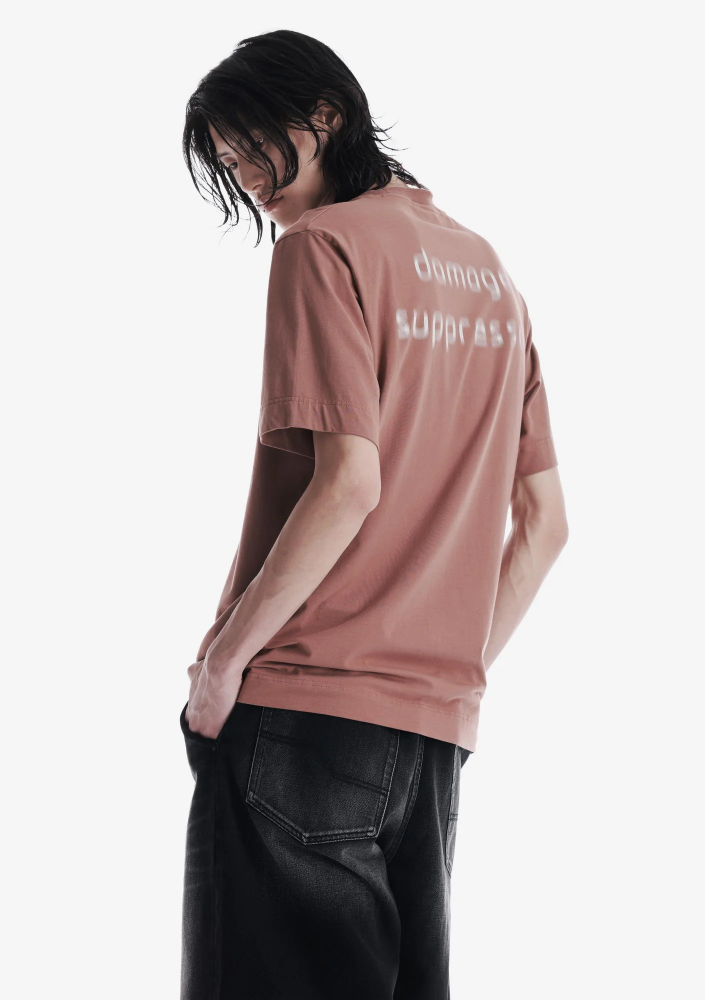 Футболка с принтом с эффектом скорости