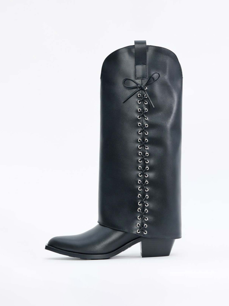 Сапоги со шнуровкой