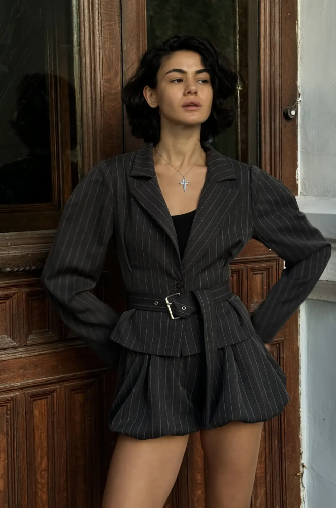 Пиджак приталенный в полоску