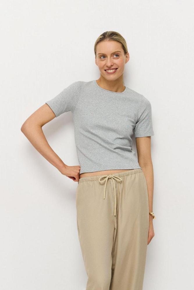 Футболка облегающая