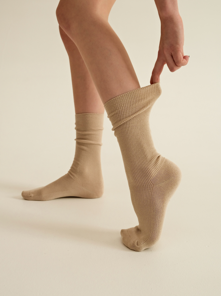 Женские носки в рубчик