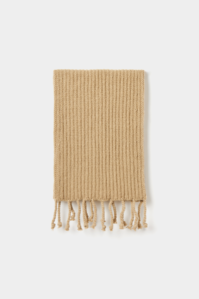 Шарф с бахромой