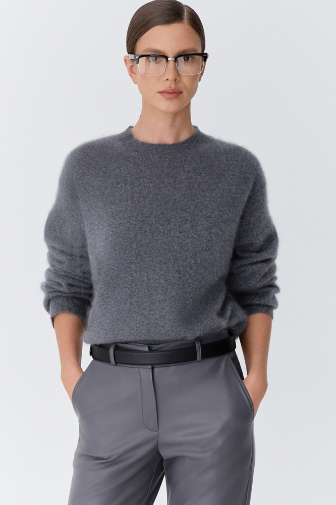 Свитер пушистый из 100% шерсти