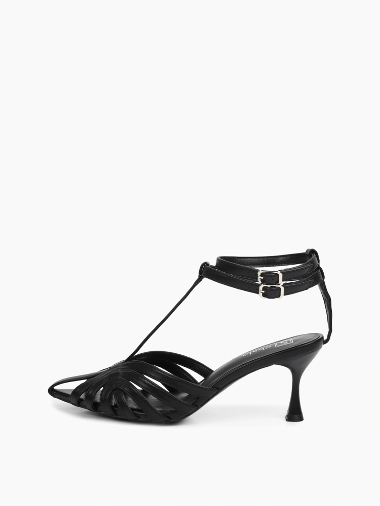 Босоножки с ремешками