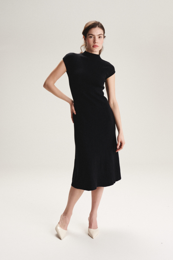 Платье трикотажное миди