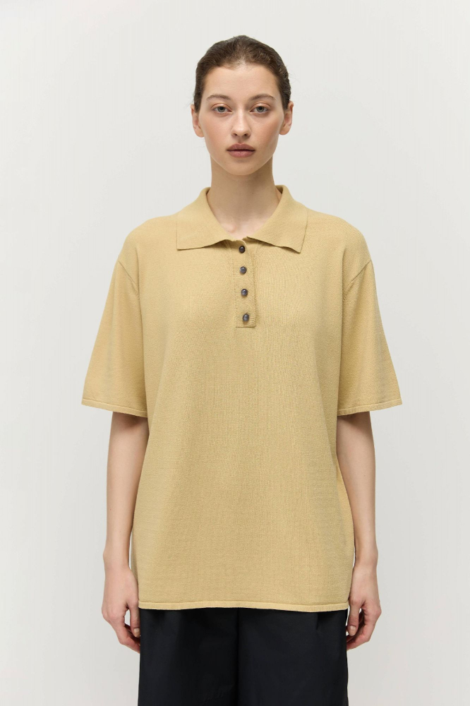 Поло с пуговицами-леденцами