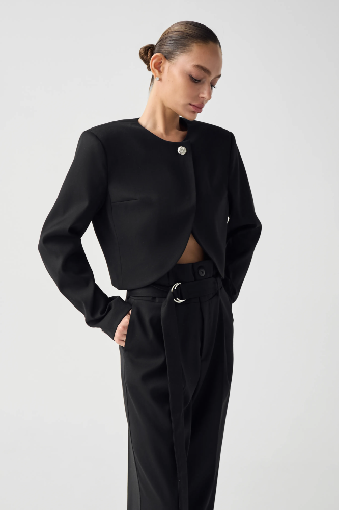 Укороченный жакет