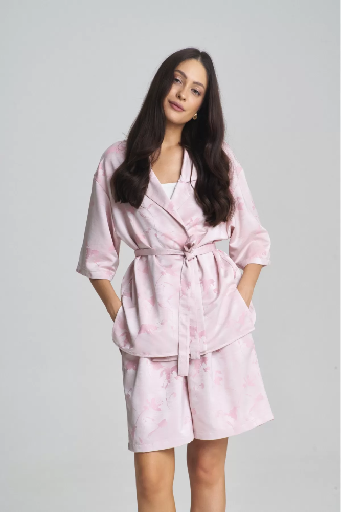 Костюм с шортами Asian mood Pink
