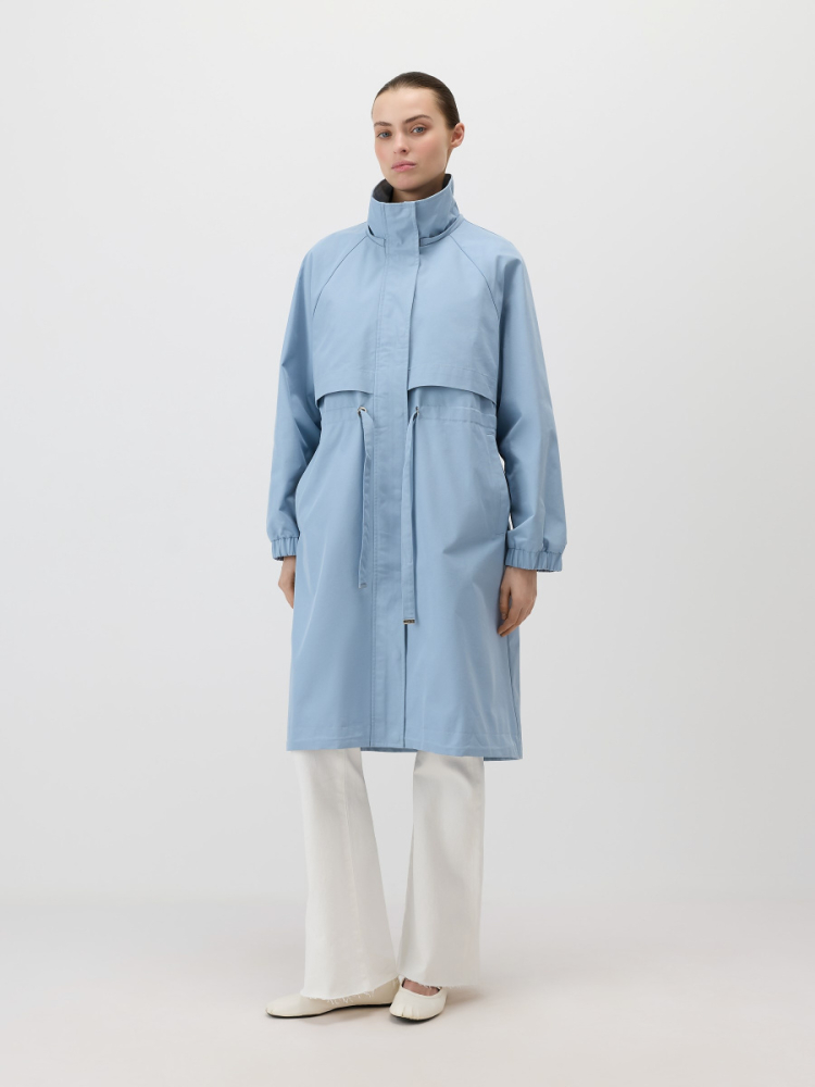 Плащ на кулиске с капюшоном
