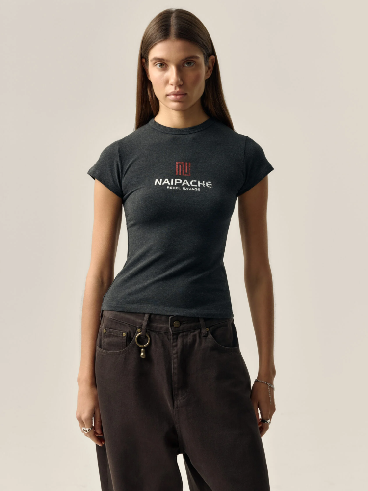 Футболка Confidence curve