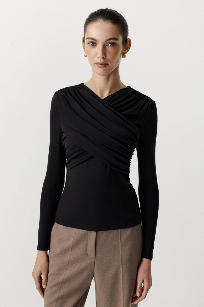 Лонгслив с драпированной деталью на груди
