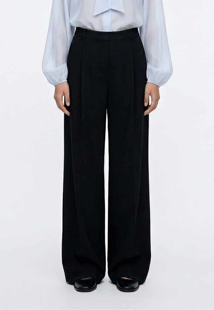 Брюки из костюмной ткани со складками