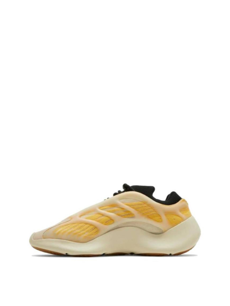 Кроссовки Yeezy 700 V3