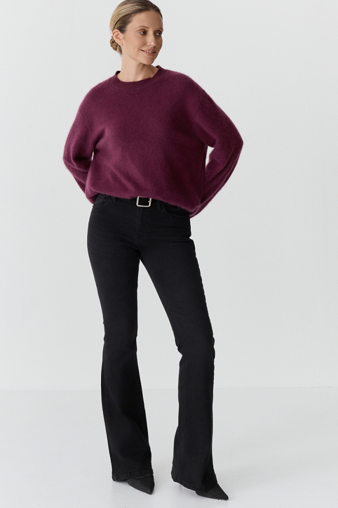 Джинсы расклешенные с лайкрой