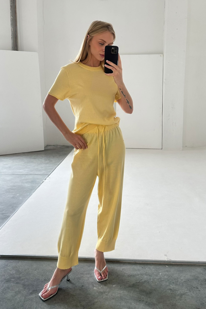 Брюки джоггеры вязаные LIGHT YELLOW