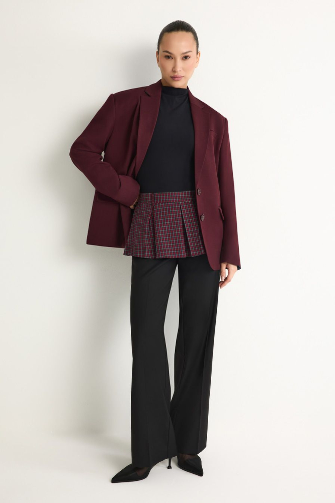 Брюки с баской