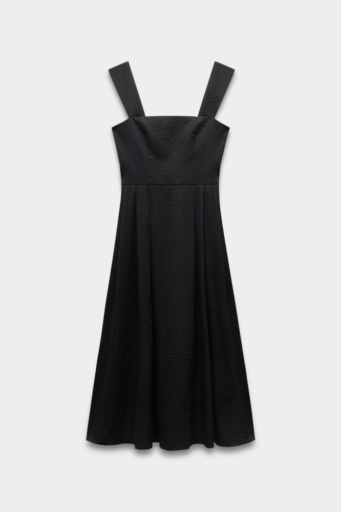 Платье с расклешенной юбкой