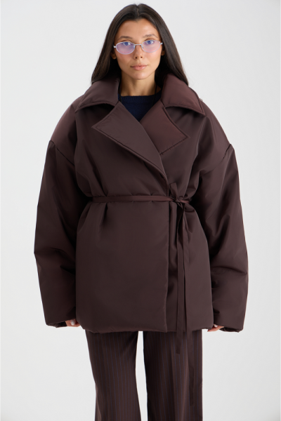 Куртка с тонким поясом