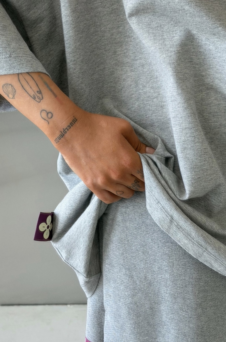 Футболка объемная Label .B, цвет: серый,  купить онлайн