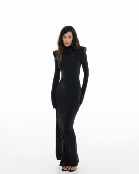 Длинное облегающее платье