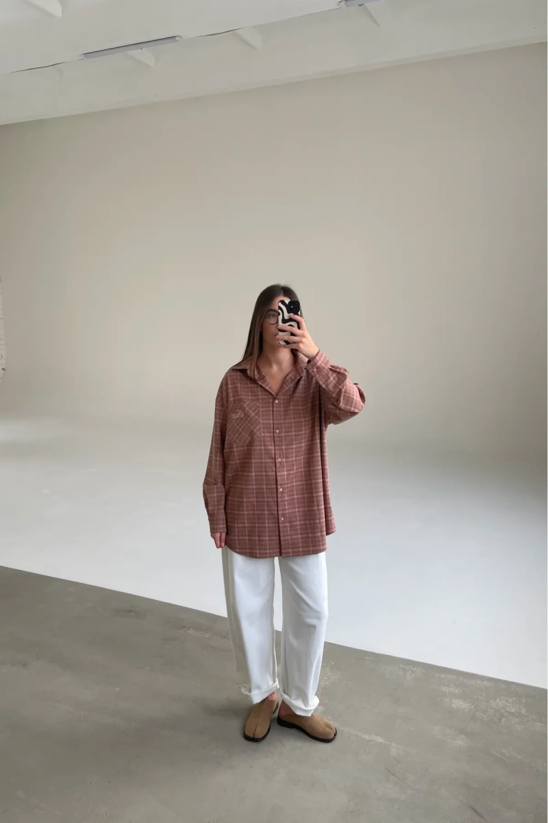 Рубашка в клетку с карманом Пыльная роза Erist store, цвет: бежевый, НФ-00003257 купить онлайн