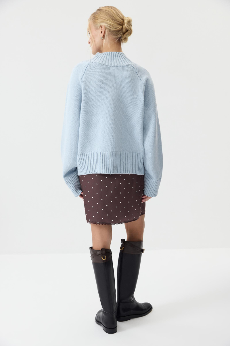 Свитер с широкой стойкой из хлопка Charmstore, цвет: светло-голубой, 303-414109-667 купить онлайн