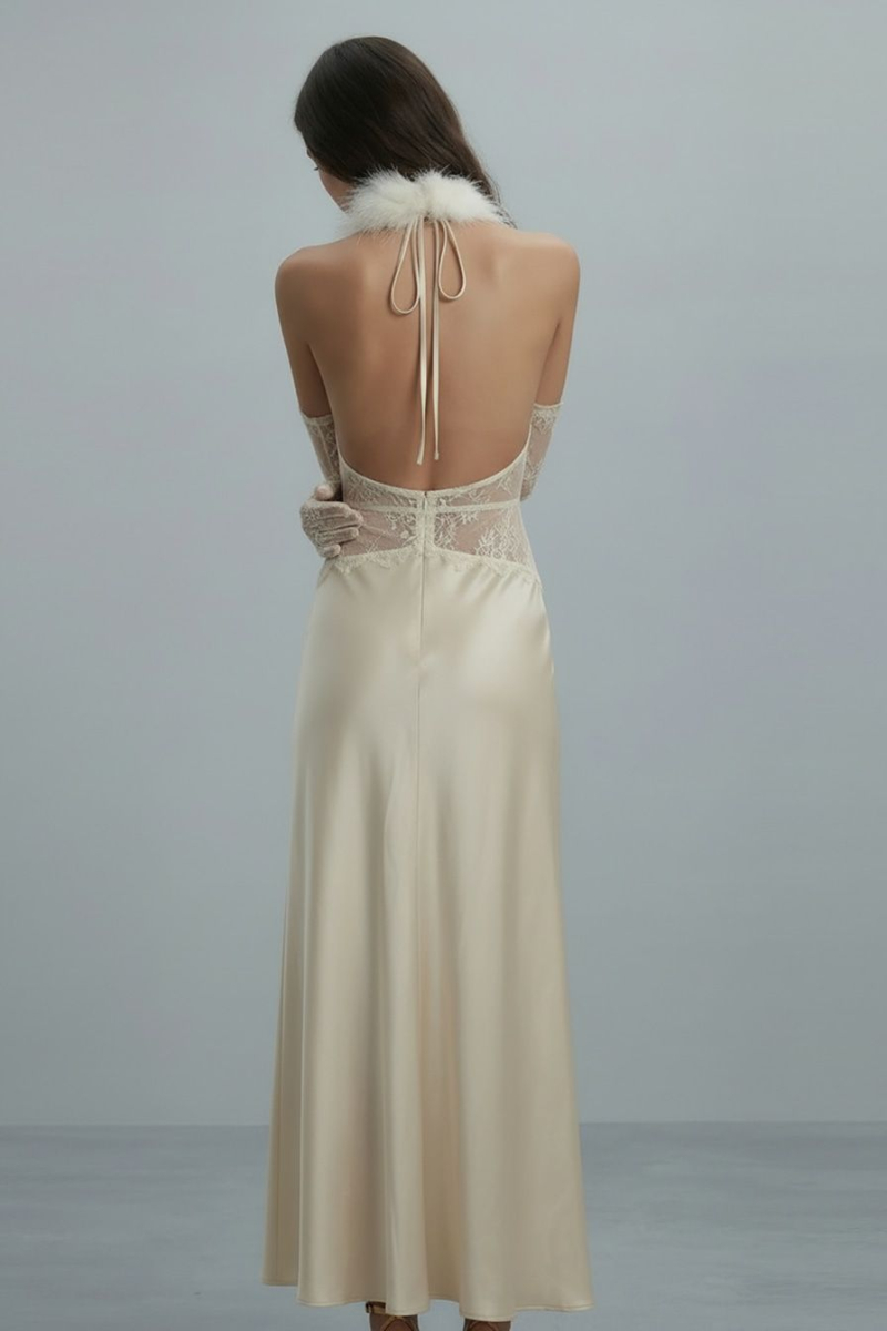 Платье с кружевной отделкой