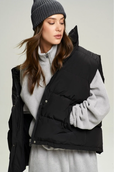Жилет матовый Black Erist store, цвет: Черный, НФ-00002818 купить онлайн
