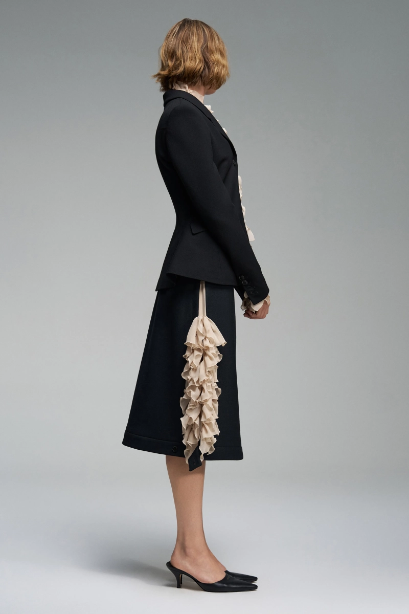 Приталенный жакет с баской WALK OF SHAME, цвет: Черный, JT064/FW2526 купить онлайн