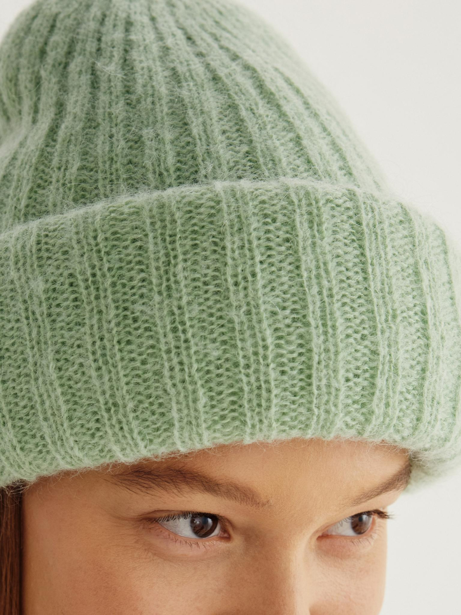Шапка из объёмной пряжи Chaika, цвет: светло-зеленый SH-135 купить онлайн