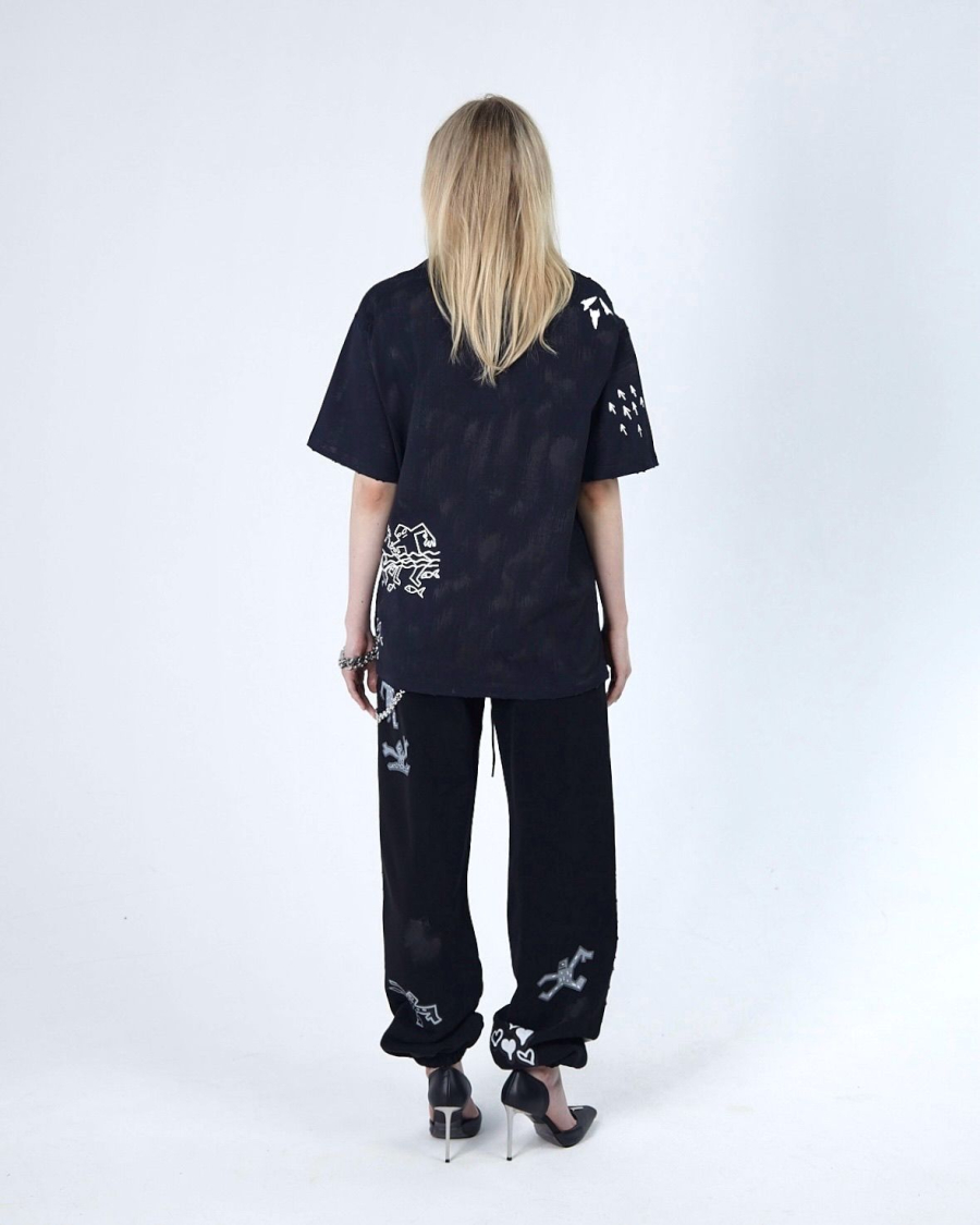 Джоггеры KINO DRAWINGS PATCH 580 GR BLACK ASIA ST 71, цвет: Черный, Ast71.kino-jogg-draw-bl купить онлайн