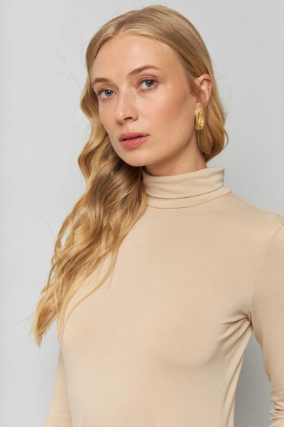 Водолазка из итальянского трикотажа ANNBRANND, цвет: бежевый, FW2327 купить онлайн
