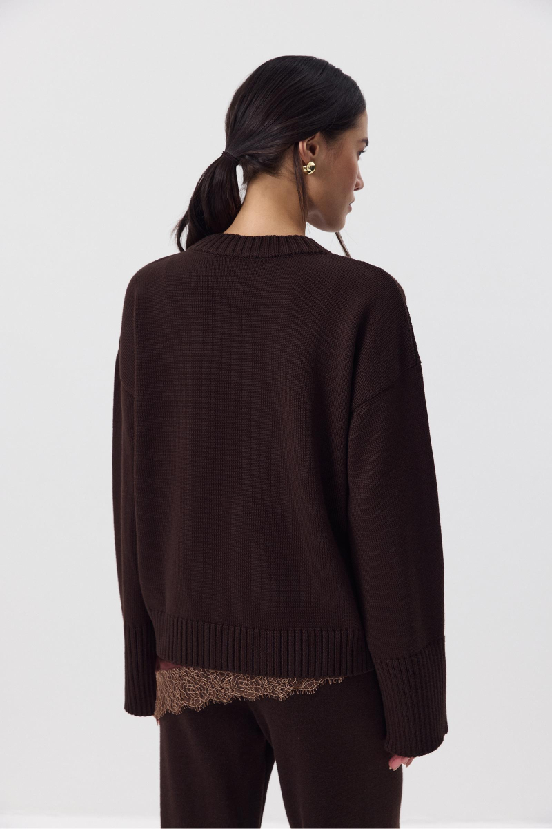 Джемпер из мериносовой шерсти с круглым вырезом Charmstore, цвет: шоколадный, 303-44798-551 купить онлайн