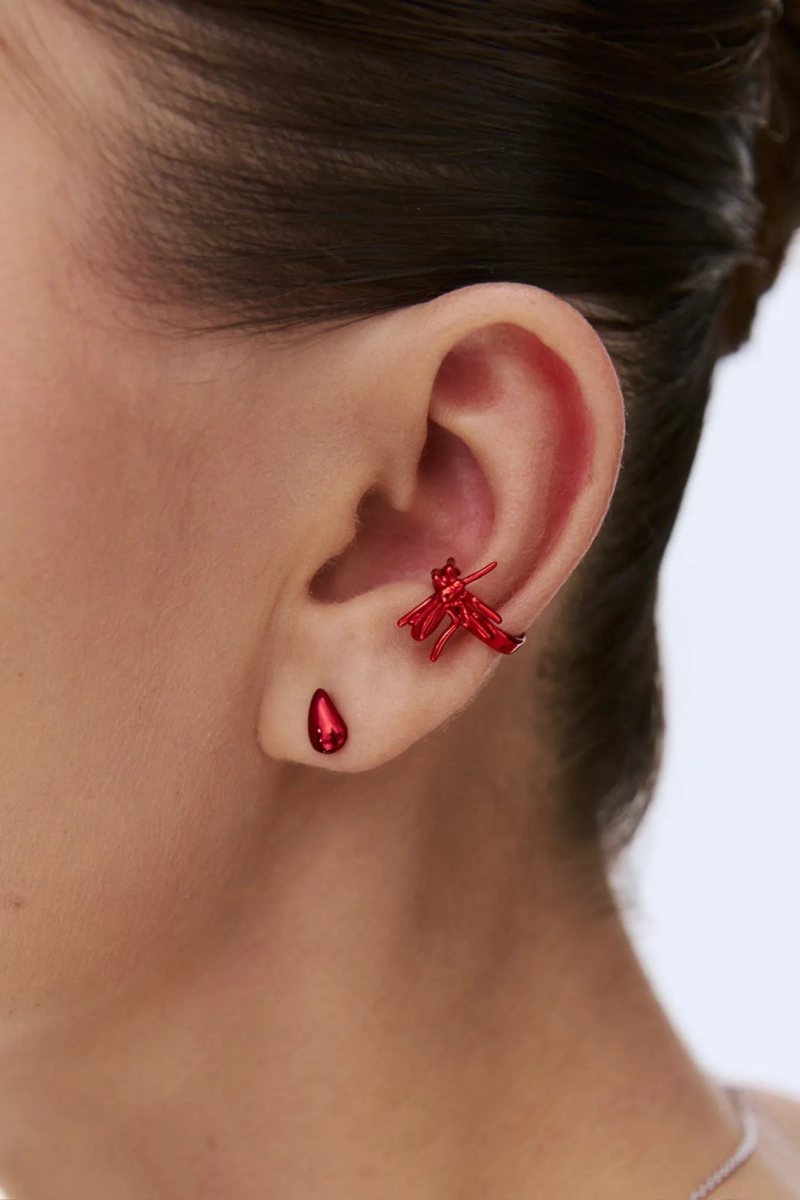 Серебряная моносерьга "Drop" dark red SBLESKOM, цвет: красный, 121372 купить онлайн