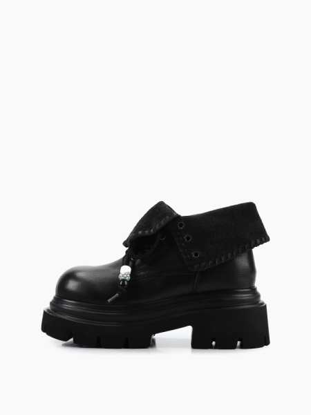 Ботинки на тракторной подошве