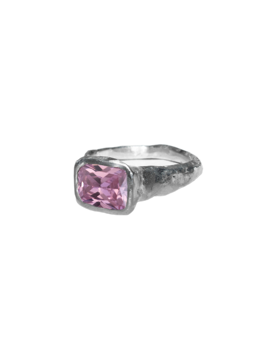 Кольцо Texture ring with cubic zirconia Pink
