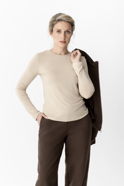 Лонгслив из тонкого трикотажа