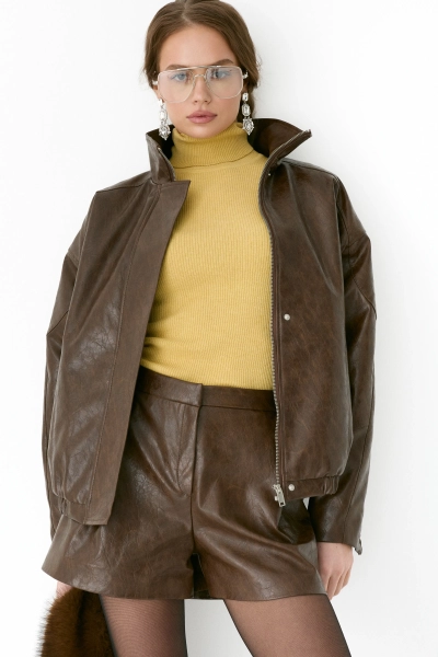 Бомбер из состаренной экокожи утепленный Ricoco, цвет: коричневый, 6074/3 купить онлайн
