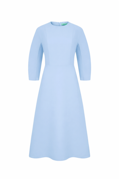 Платье с акцентными рукавами