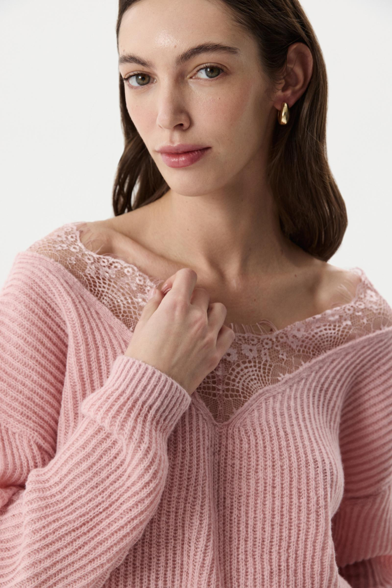 Джемпер с кружевом Charmstore, цвет: розовый, 303-49281-221 купить онлайн