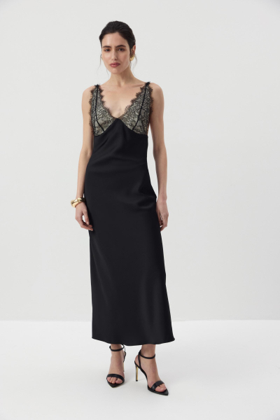 Платье из сатина с кружевом