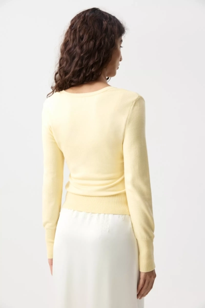 Лонгслив облегающий с пуговицами Charmstore, цвет: Сливочный, 313-542115-121 купить онлайн