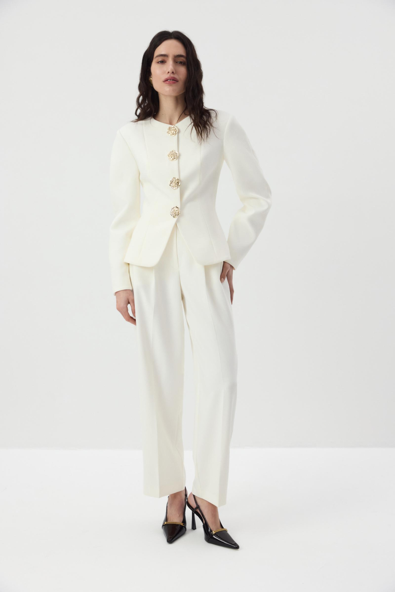 Жакет О-силуэта приталенный Charmstore, цвет: молочный, 109-460103-111 купить онлайн