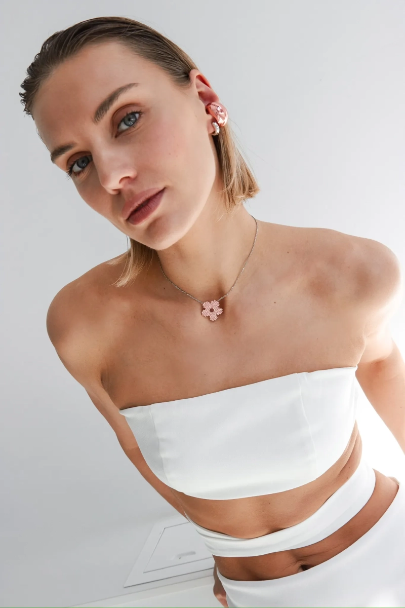 Серебряное колье "Вышивка" SBLESKOM, цвет: серебро, 31856 купить онлайн