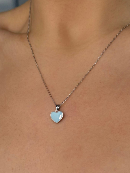 Колье сердечко с эмалью Tosya Store, цвет: серебро,  купить онлайн