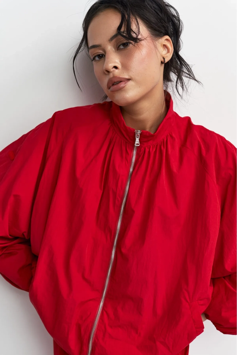 Олимпийка из плащевки Erist store, цвет: красный, НФ-00003395 купить онлайн