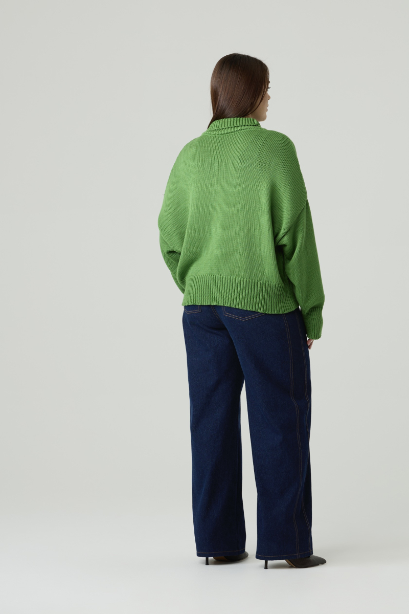 Свитер вязаный