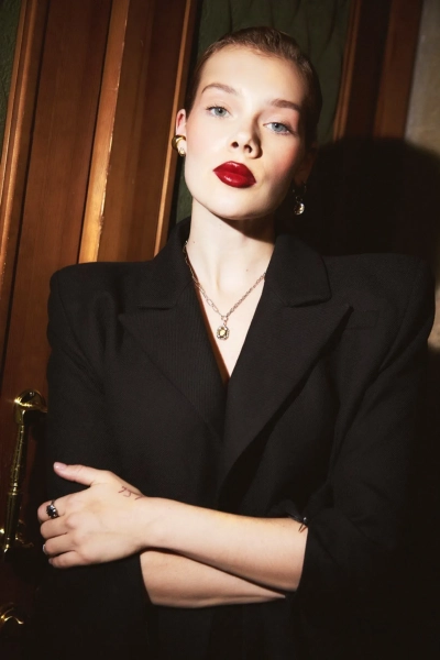 Серебряное колье Дива «Королева драмы» SBLESKOM, цвет: серебро, 12201 купить онлайн